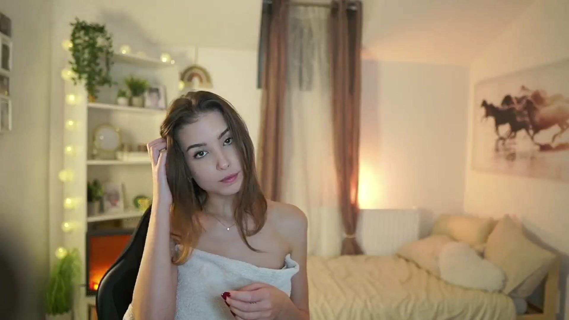 Gallery image thumbnail from Shy_jane's myfreecams stream on, 11/09/2024, 15:44 image 3 of 20