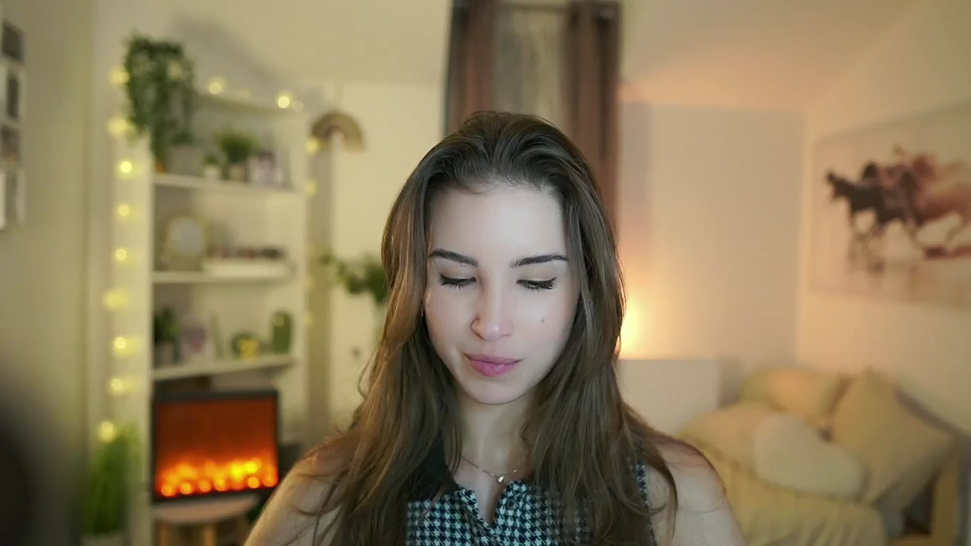 Gallery image thumbnail from Shy_jane's myfreecams stream on, 11/09/2024, 18:33 image 1 of 20