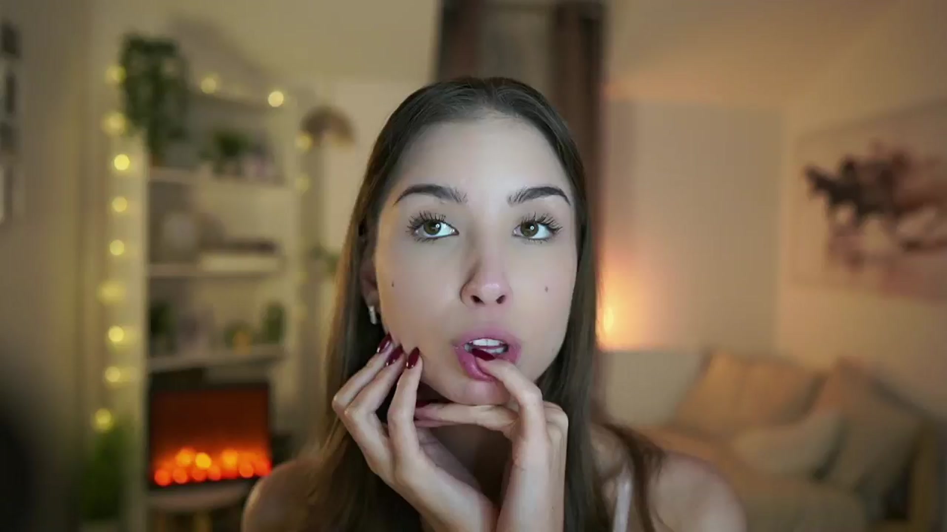 Gallery image thumbnail from Shy_jane's myfreecams stream on, 11/10/2024, 15:18 image 19 of 20