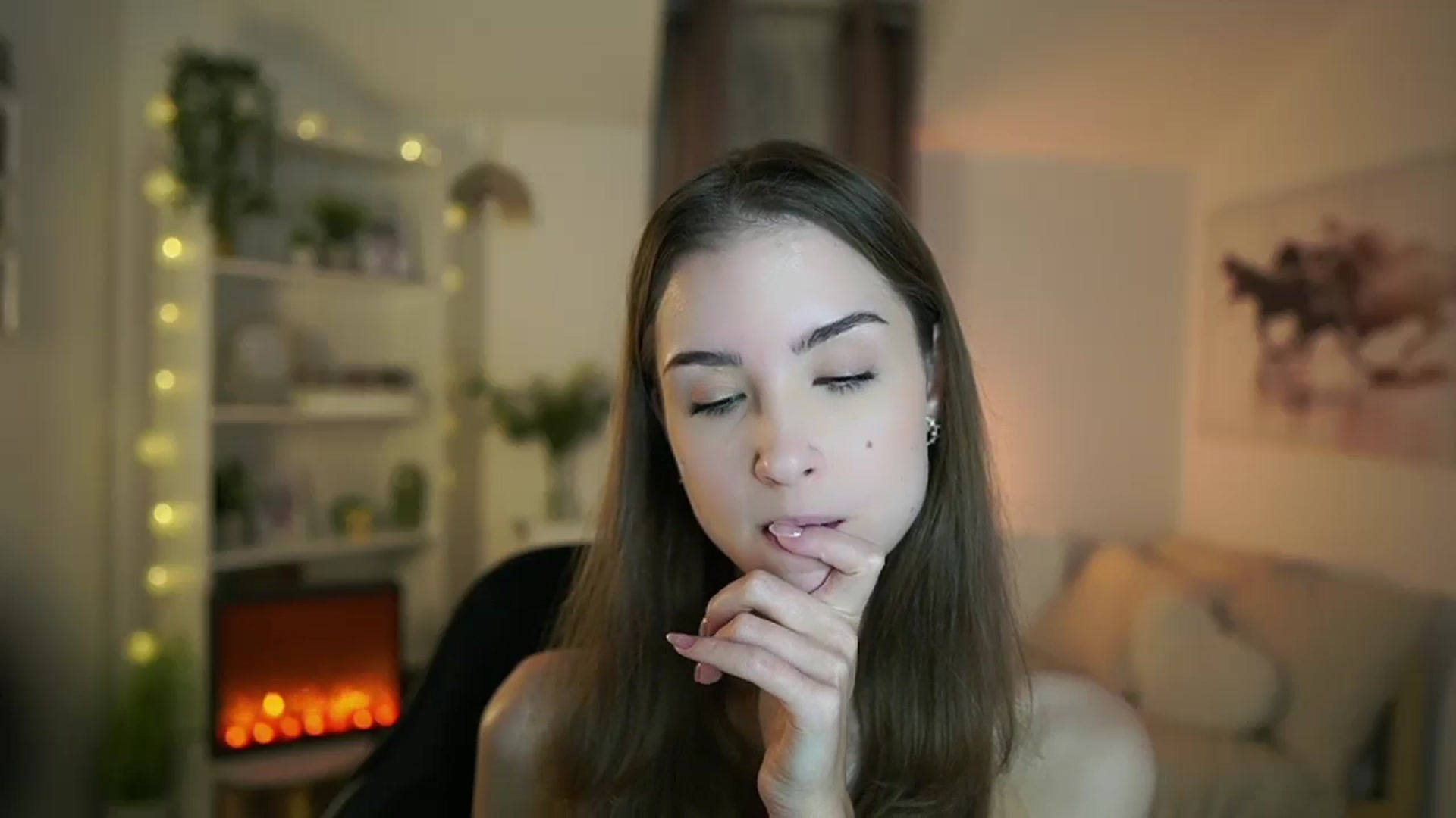 Gallery image thumbnail from Shy_jane's myfreecams stream on, 11/19/2024, 10:28 image 19 of 20