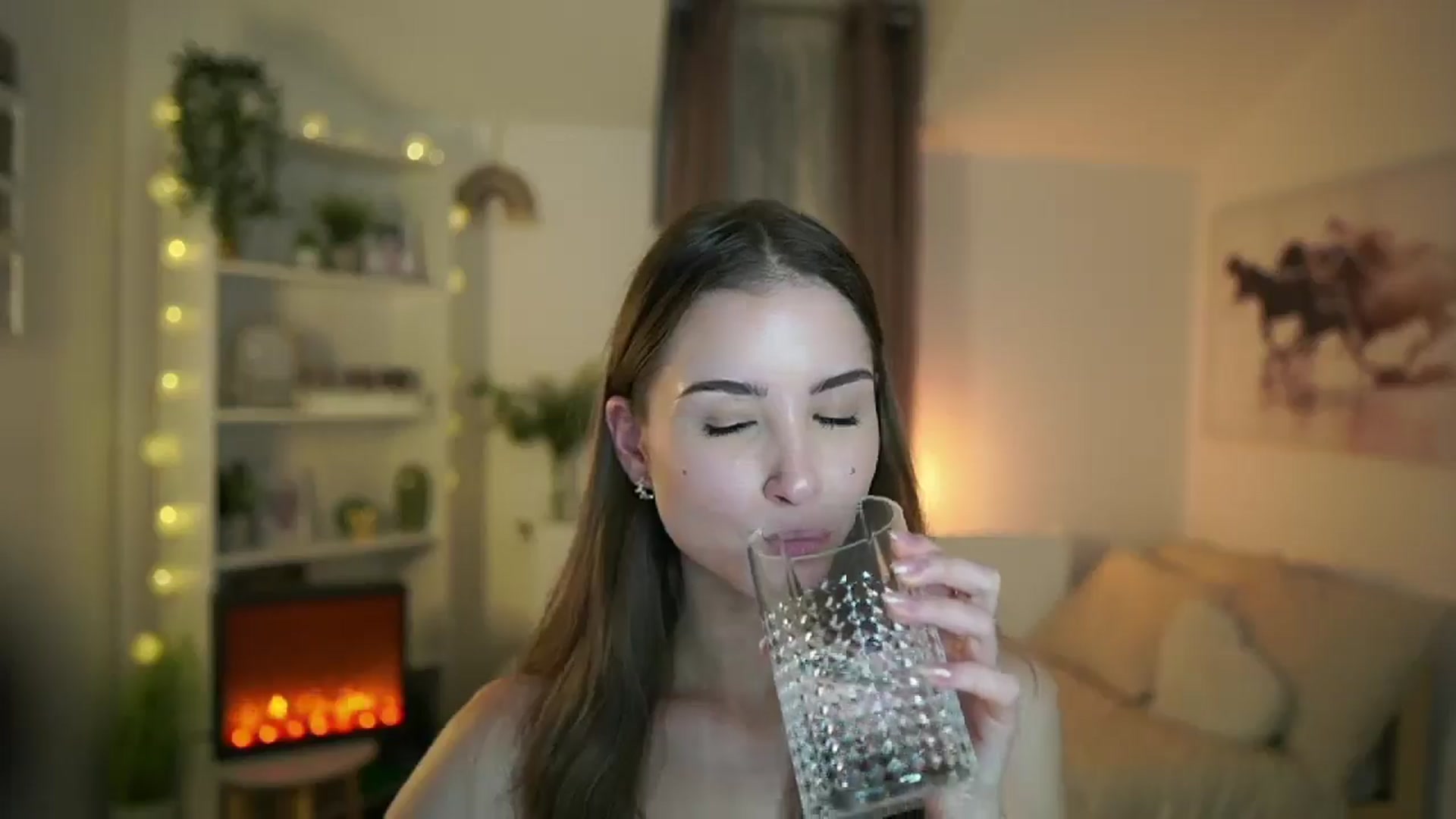 Gallery image thumbnail from Shy_jane's myfreecams stream on, 11/19/2024, 14:49 image 10 of 20