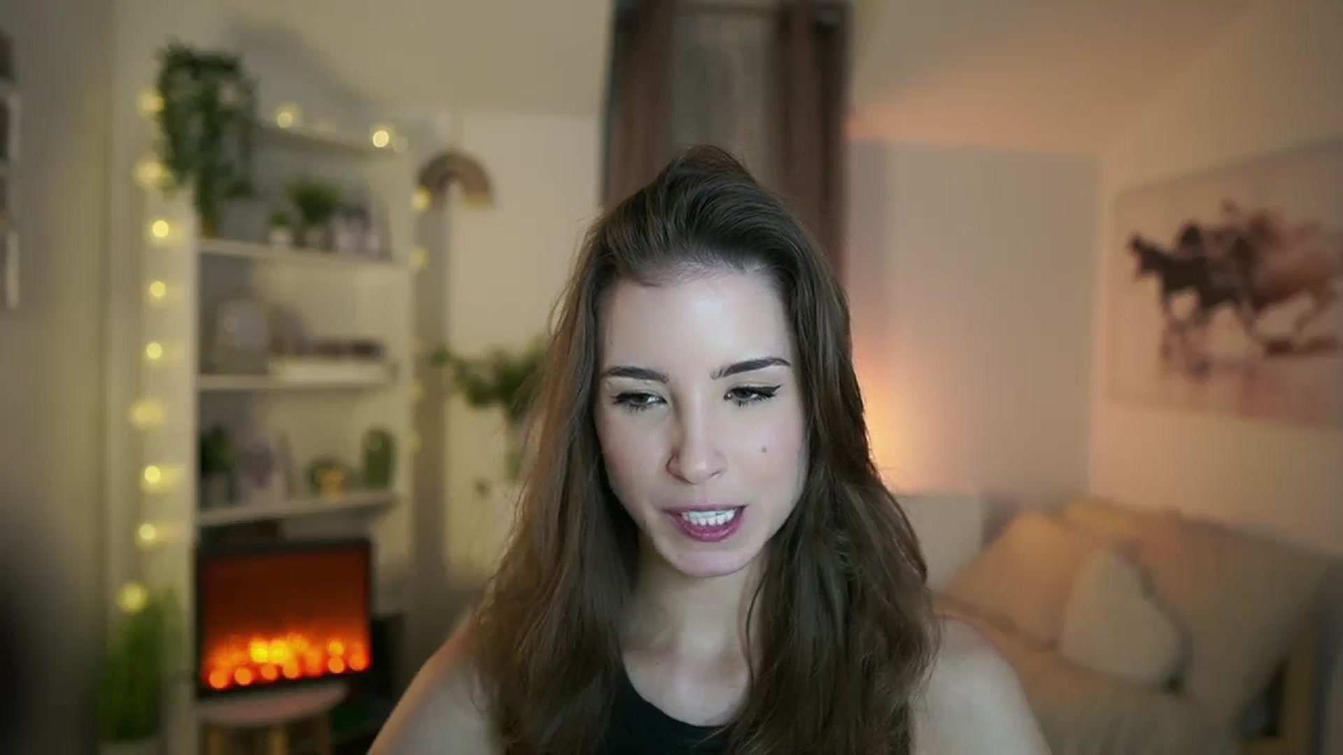 Gallery image thumbnail from Shy_jane's myfreecams stream on, 11/20/2024, 13:06 image 10 of 20