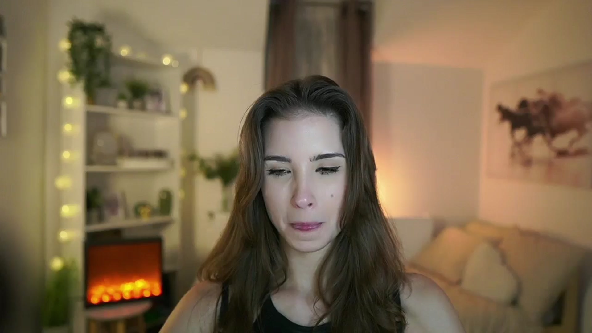Gallery image thumbnail from Shy_jane's myfreecams stream on, 11/20/2024, 17:01 image 8 of 20