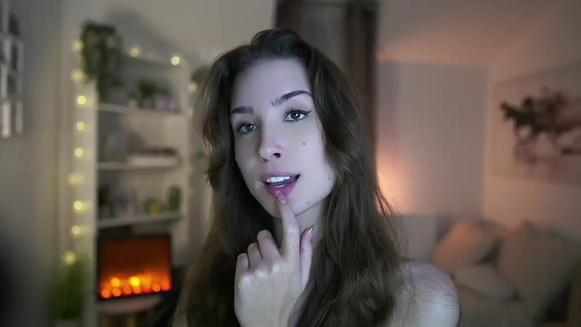 Gallery image thumbnail from Shy_jane's myfreecams stream on, 12/03/2024, 13:11 image 11 of 20