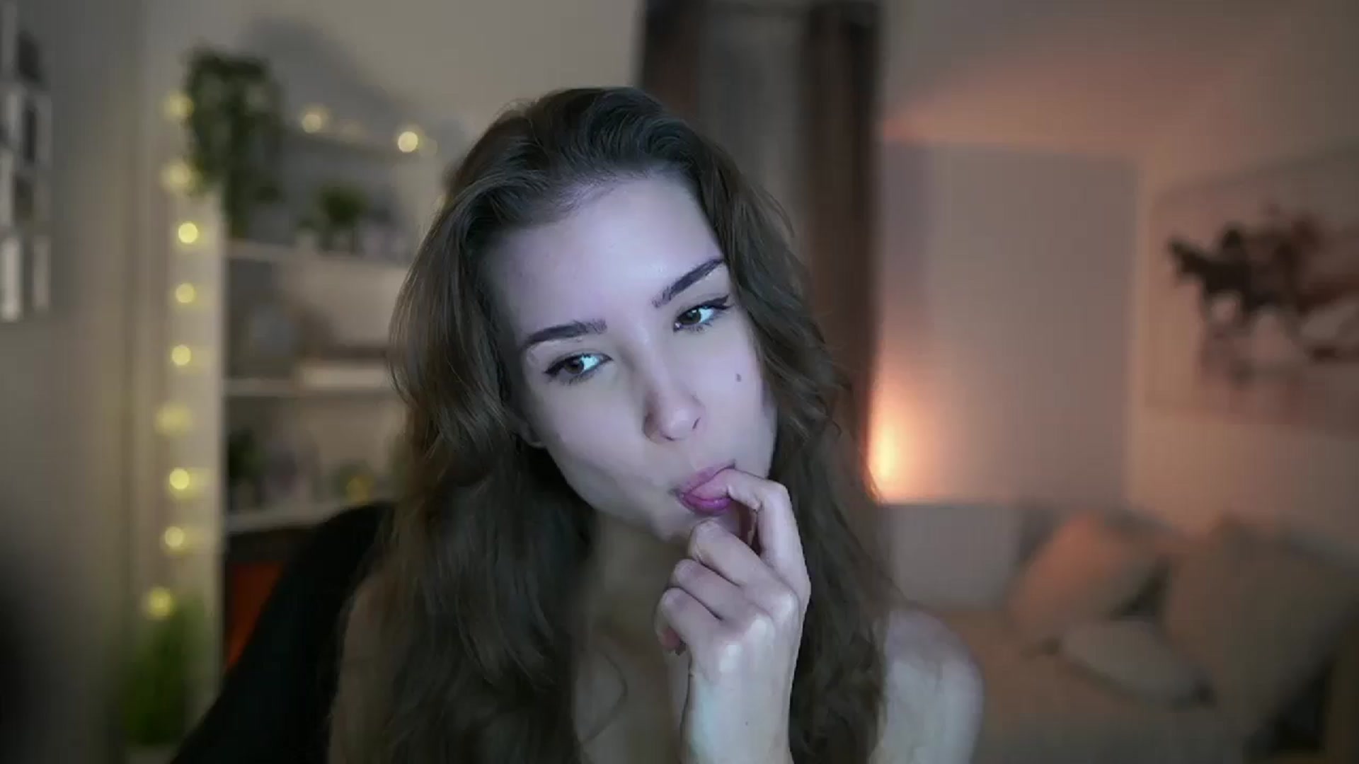 Gallery image thumbnail from Shy_jane's myfreecams stream on, 12/03/2024, 13:11 image 14 of 20