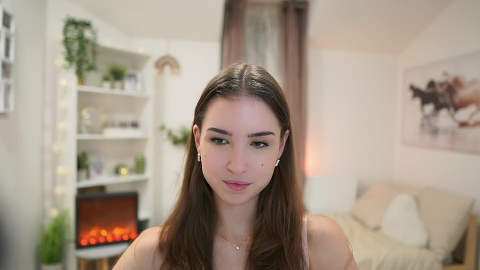 Gallery image thumbnail from Shy_jane's myfreecams stream on, 12/05/2024, 14:55 image 13 of 20