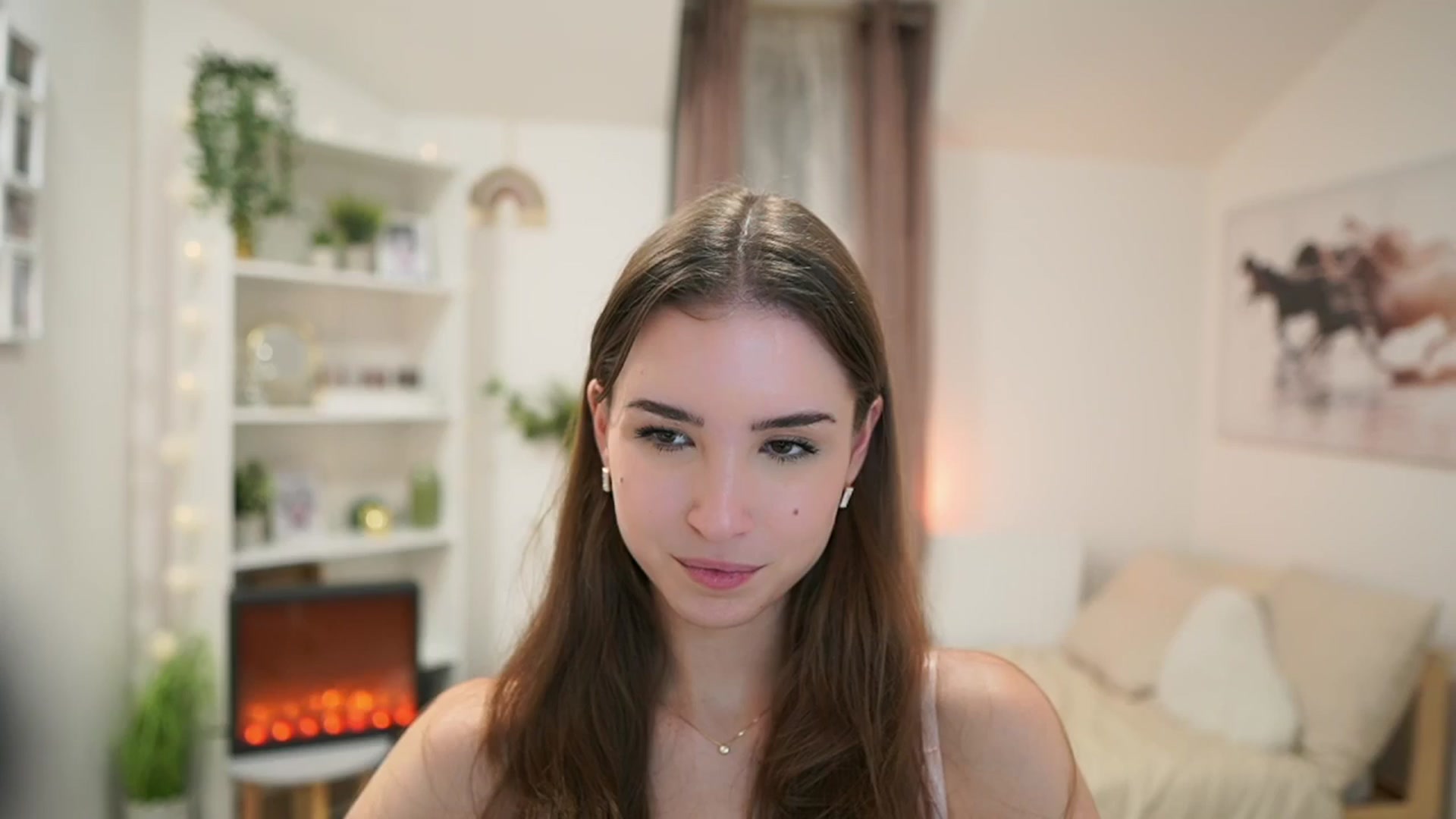 Gallery image thumbnail from Shy_jane's myfreecams stream on, 12/05/2024, 14:55 image 10 of 20