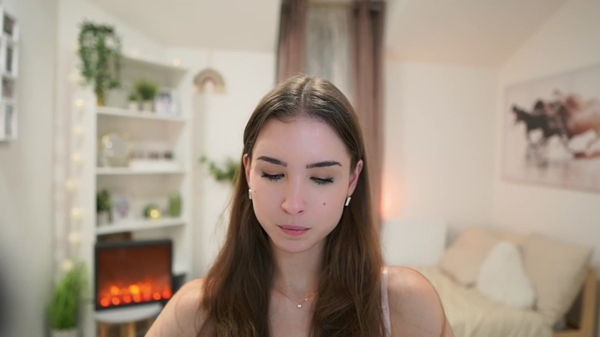 Gallery image thumbnail from Shy_jane's myfreecams stream on, 12/05/2024, 14:55 image 9 of 20
