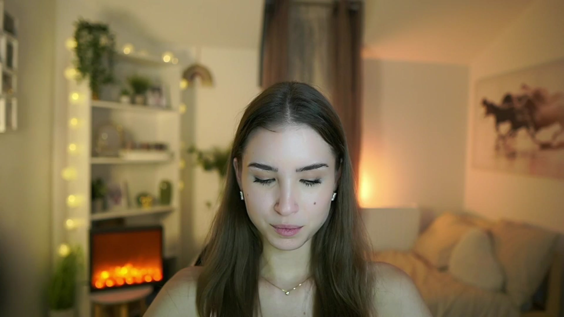Gallery image thumbnail from Shy_jane's myfreecams stream on, 12/05/2024, 17:29 image 6 of 20