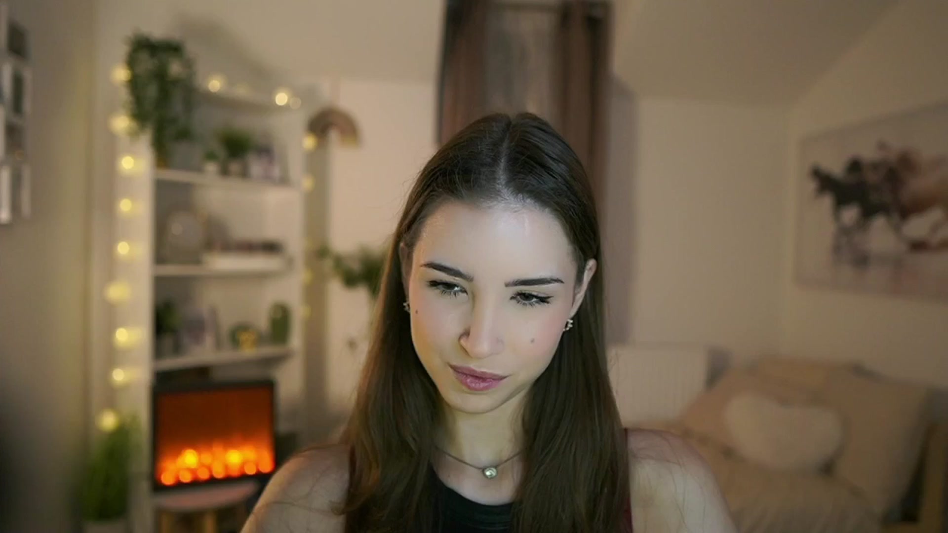 Gallery image thumbnail from Shy_jane's myfreecams stream on, 12/08/2024, 10:37 image 1 of 20