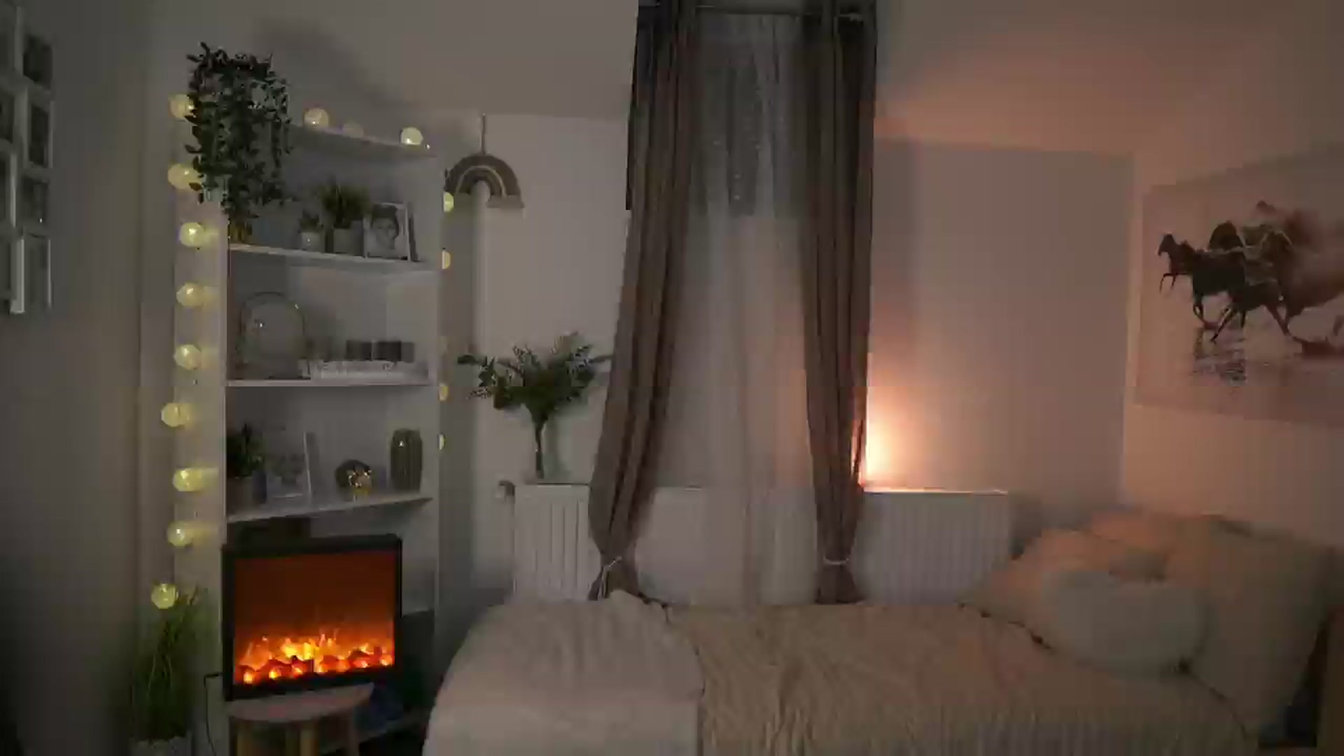 Gallery image thumbnail from Shy_jane's myfreecams stream on, 12/08/2024, 15:22 image 14 of 20