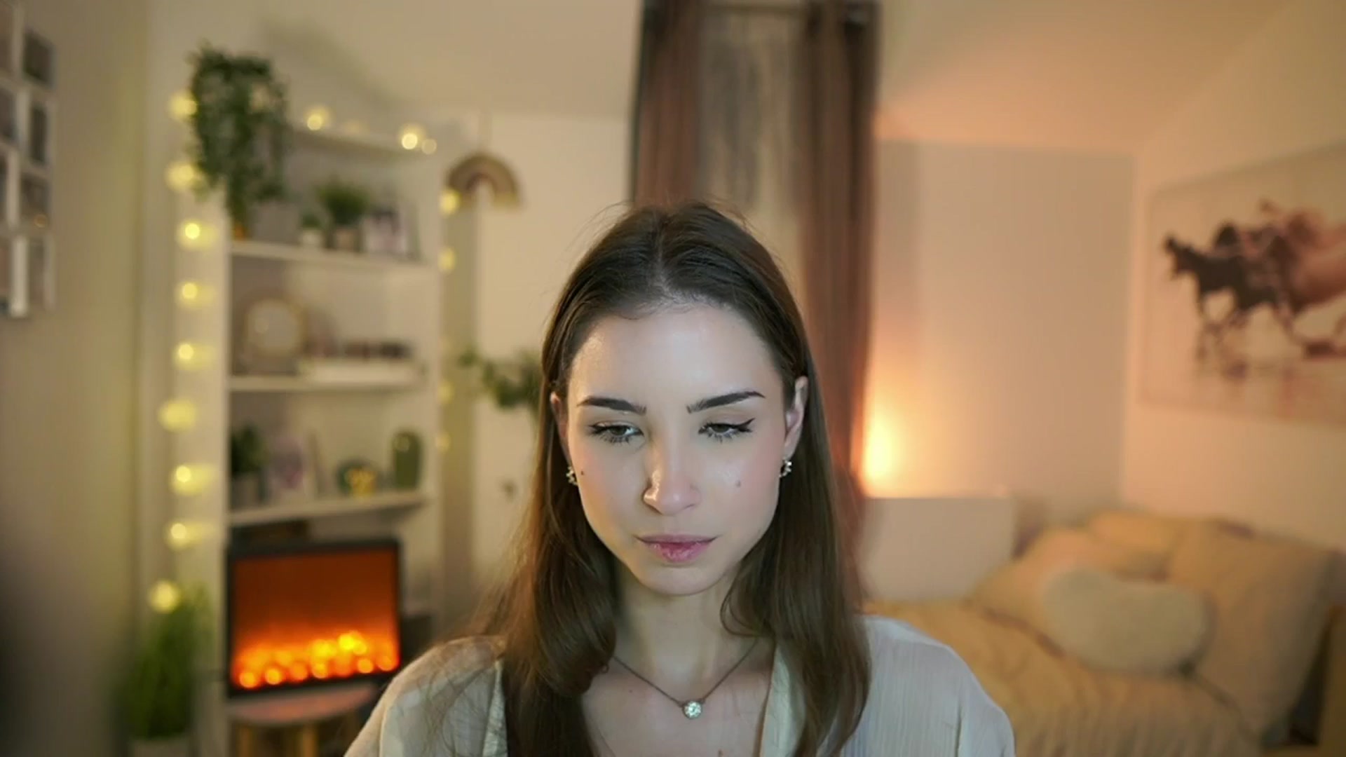 Gallery image thumbnail from Shy_jane's myfreecams stream on, 12/08/2024, 16:20 image 9 of 20