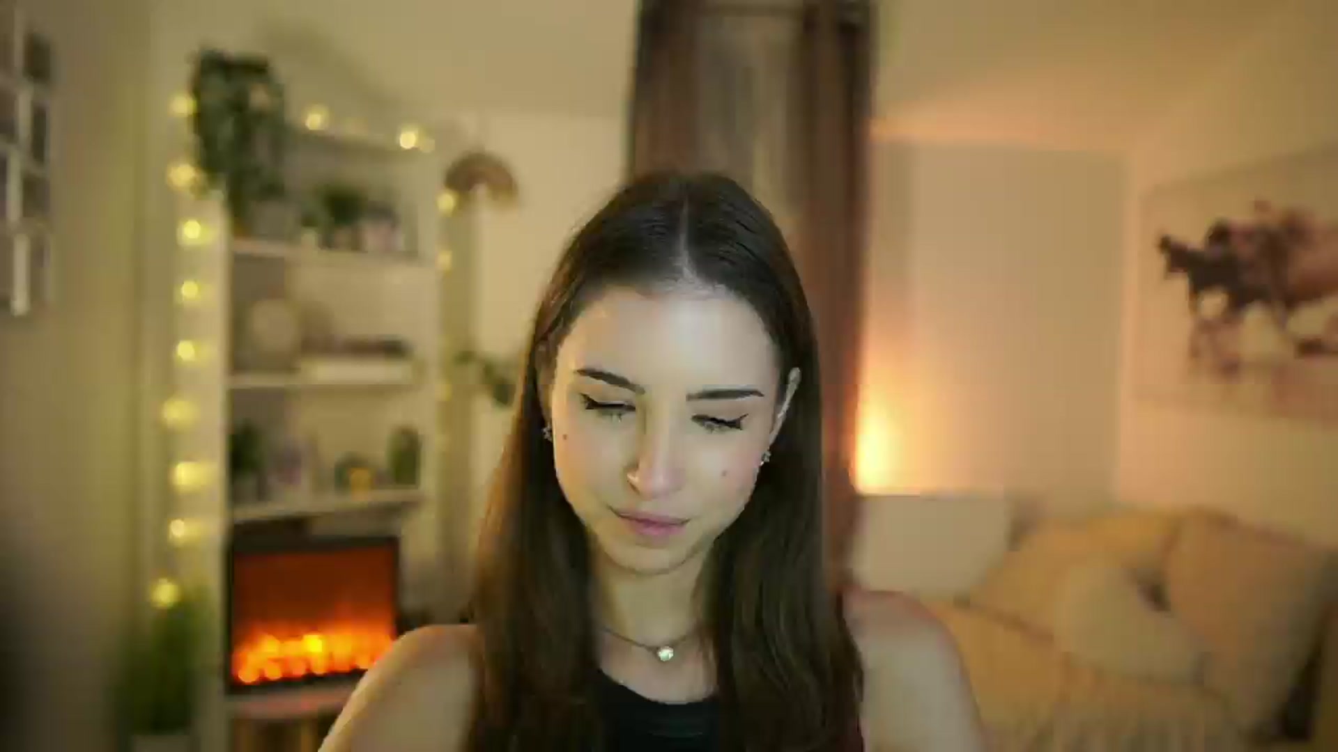 Gallery image thumbnail from Shy_jane's myfreecams stream on, 12/08/2024, 17:49 image 10 of 20