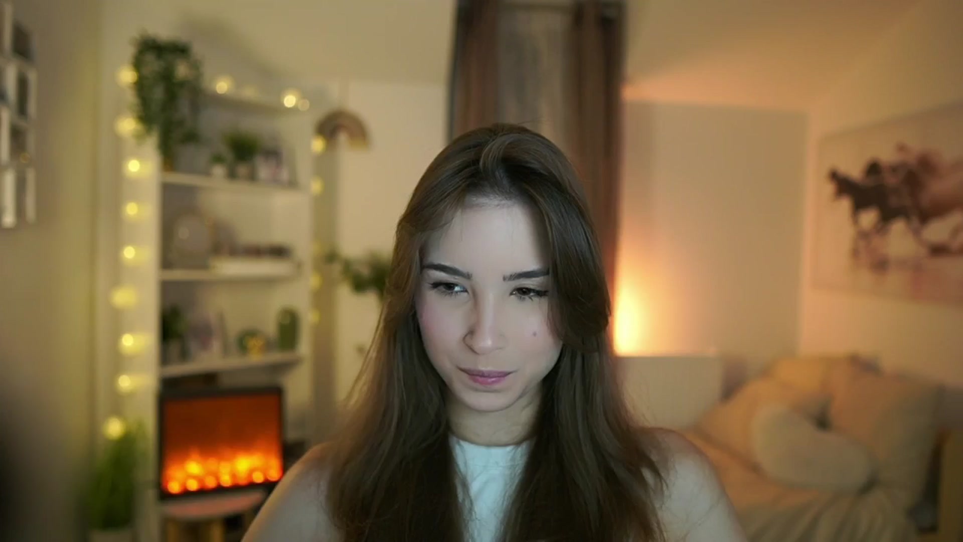 Gallery image thumbnail from Shy_jane's myfreecams stream on, 12/15/2024, 09:54 image 14 of 20