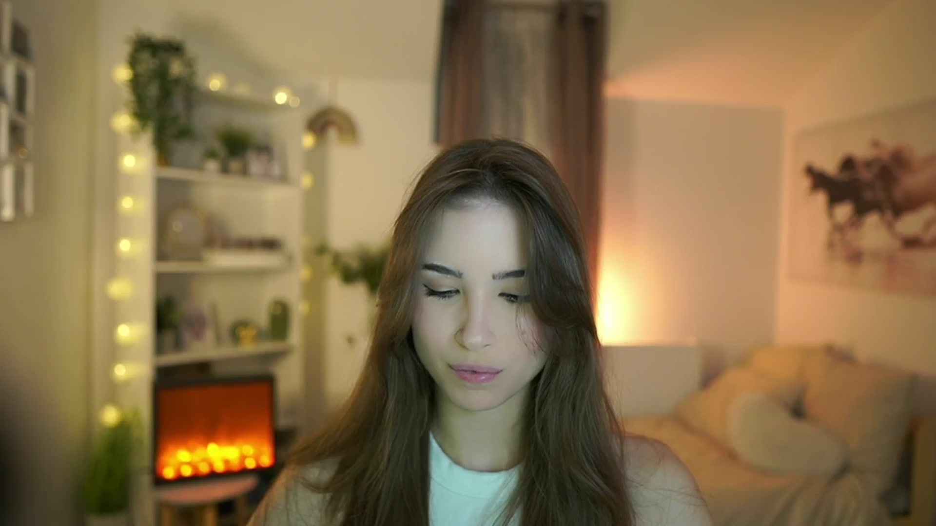 Gallery image thumbnail from Shy_jane's myfreecams stream on, 12/15/2024, 10:46 image 4 of 20