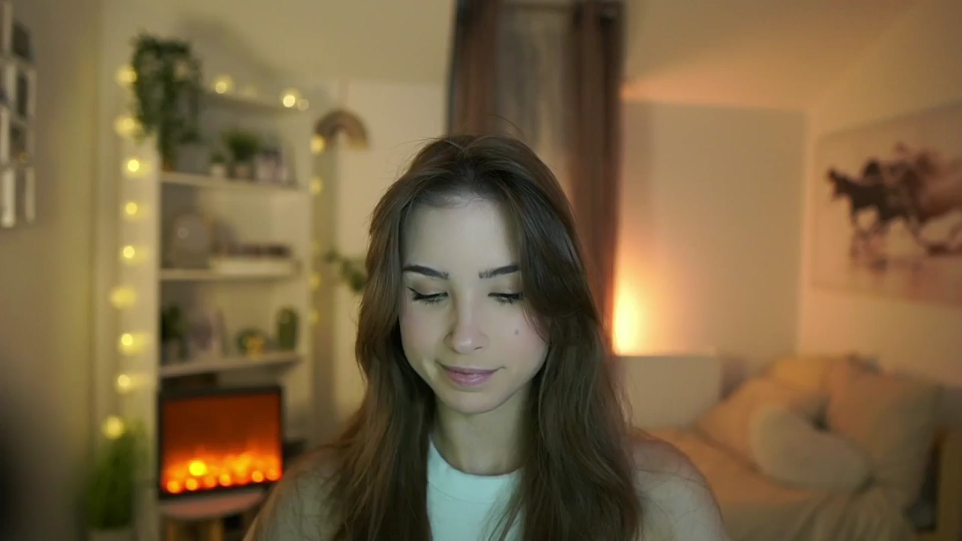 Gallery image thumbnail from Shy_jane's myfreecams stream on, 12/15/2024, 10:46 image 1 of 20