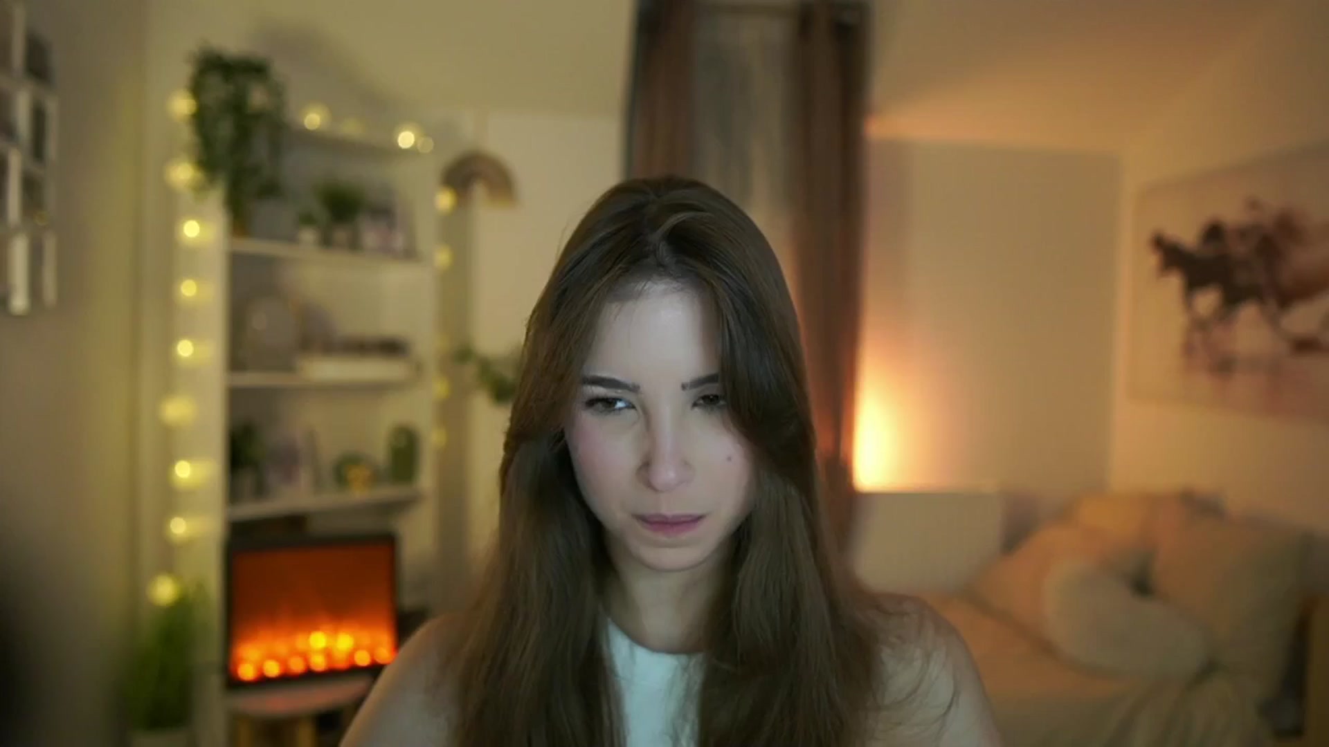 Gallery image thumbnail from Shy_jane's myfreecams stream on, 12/15/2024, 14:37 image 2 of 20