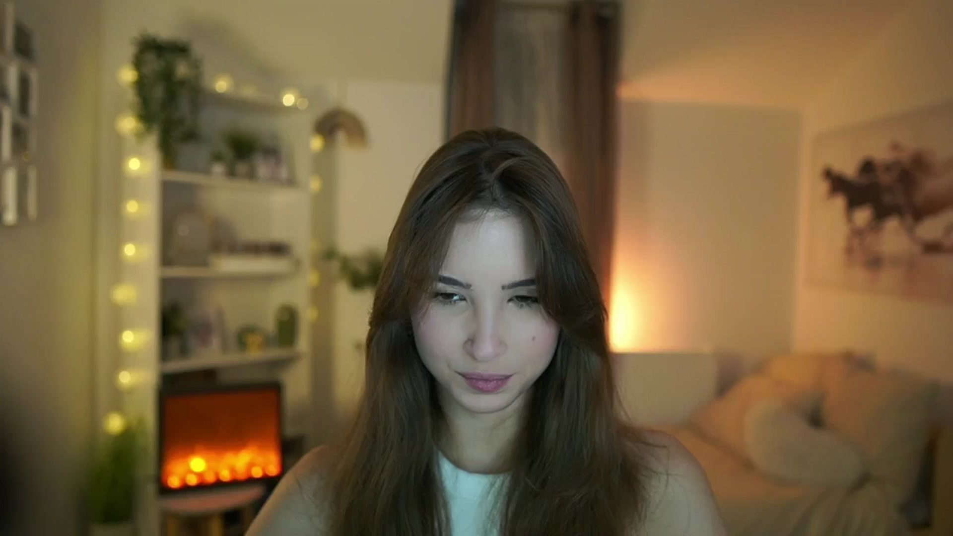 Gallery image thumbnail from Shy_jane's myfreecams stream on, 12/15/2024, 14:37 image 6 of 20