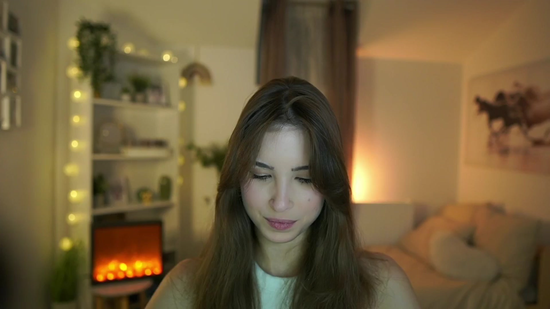 Gallery image thumbnail from Shy_jane's myfreecams stream on, 12/15/2024, 14:37 image 9 of 20