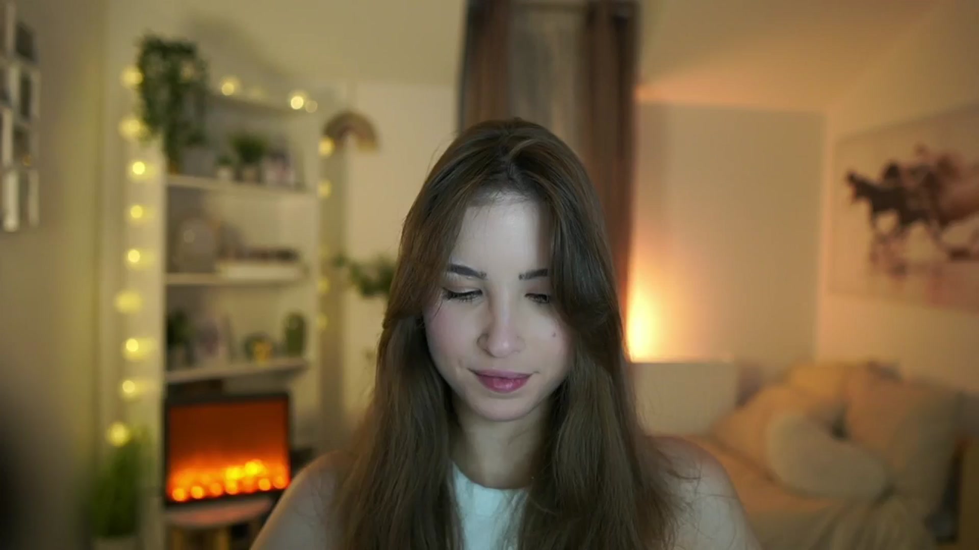 Gallery image thumbnail from Shy_jane's myfreecams stream on, 12/15/2024, 14:37 image 5 of 20