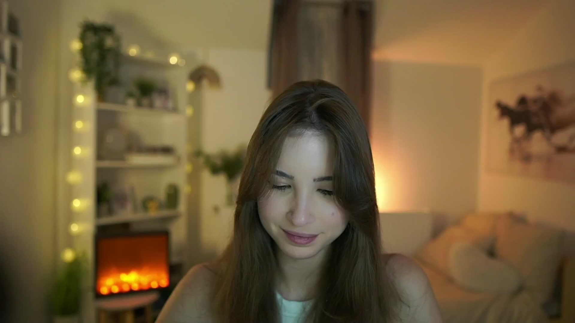Gallery image thumbnail from Shy_jane's myfreecams stream on, 12/15/2024, 14:37 image 12 of 20