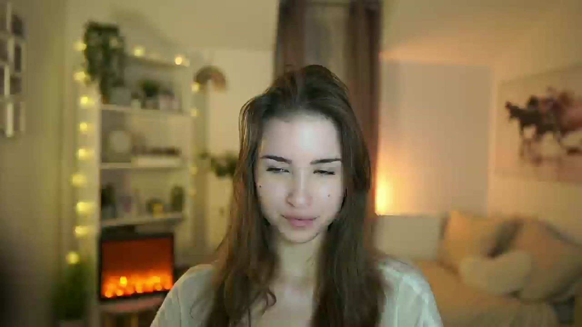 Gallery image thumbnail from Shy_jane's myfreecams stream on, 12/16/2024, 13:22 image 15 of 20