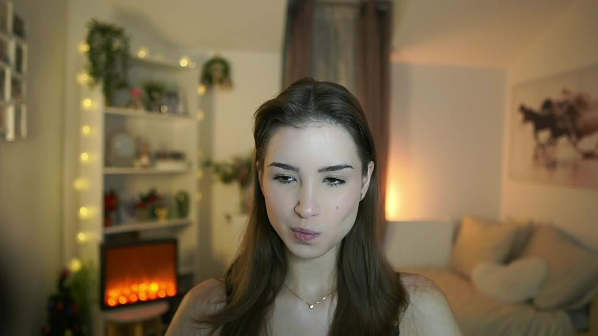 Gallery image thumbnail from Shy_jane's myfreecams stream on, 12/17/2024, 10:15 image 2 of 20