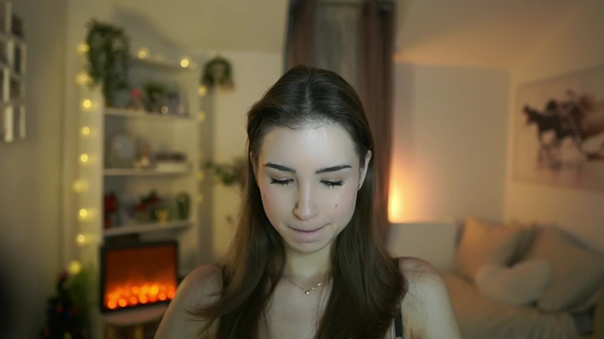 Gallery image thumbnail from Shy_jane's myfreecams stream on, 12/17/2024, 10:15 image 4 of 20