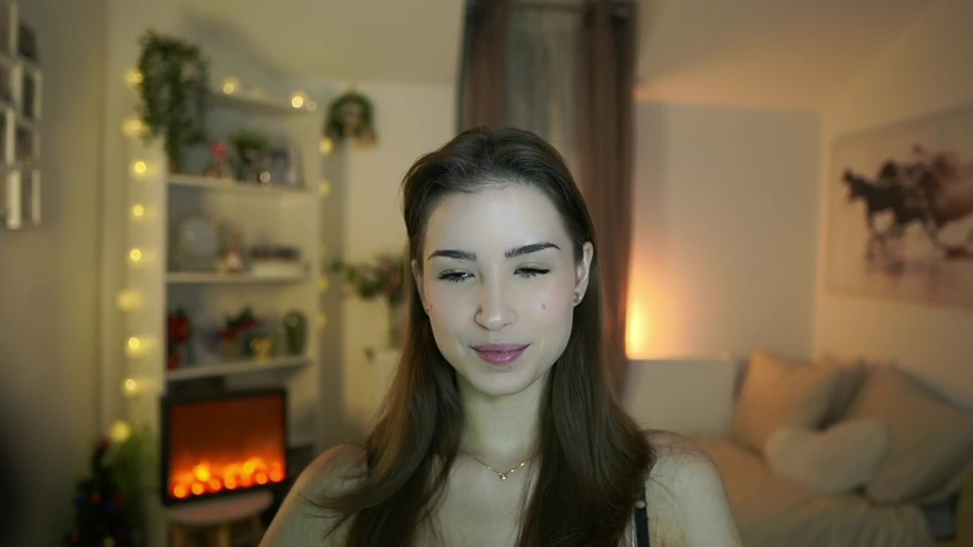 Gallery image thumbnail from Shy_jane's myfreecams stream on, 12/17/2024, 10:15 image 5 of 20