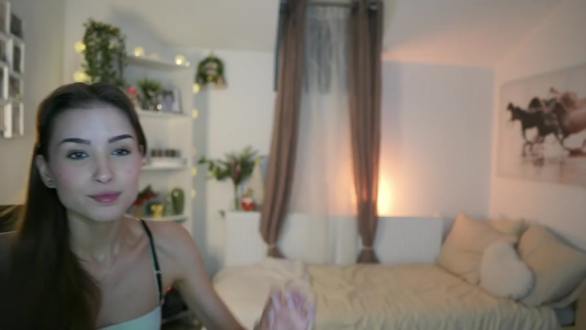 Gallery image thumbnail from Shy_jane's myfreecams stream on, 12/17/2024, 15:05 image 6 of 20