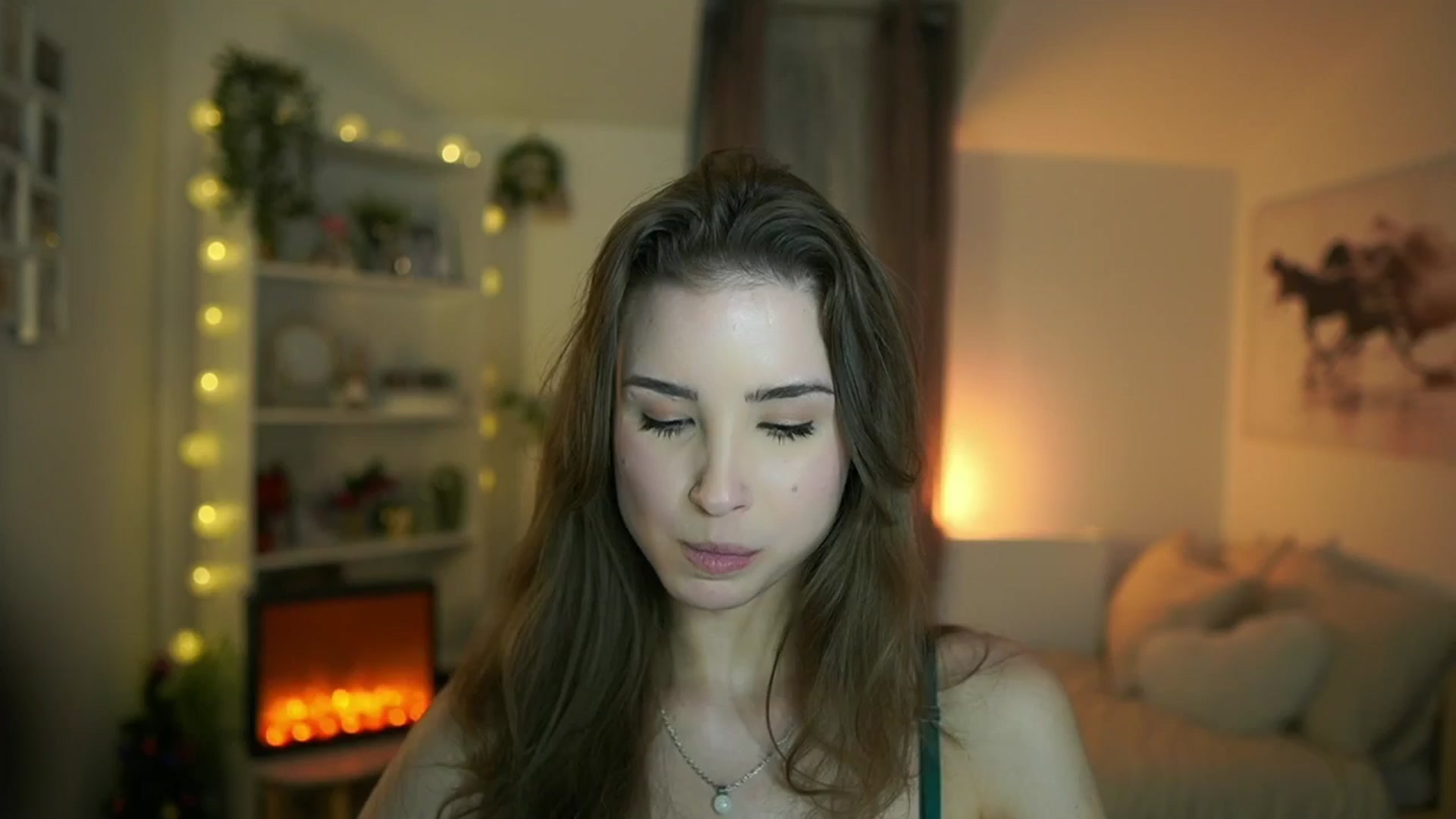 Gallery image thumbnail from Shy_jane's myfreecams stream on, 12/22/2024, 13:09 image 17 of 20