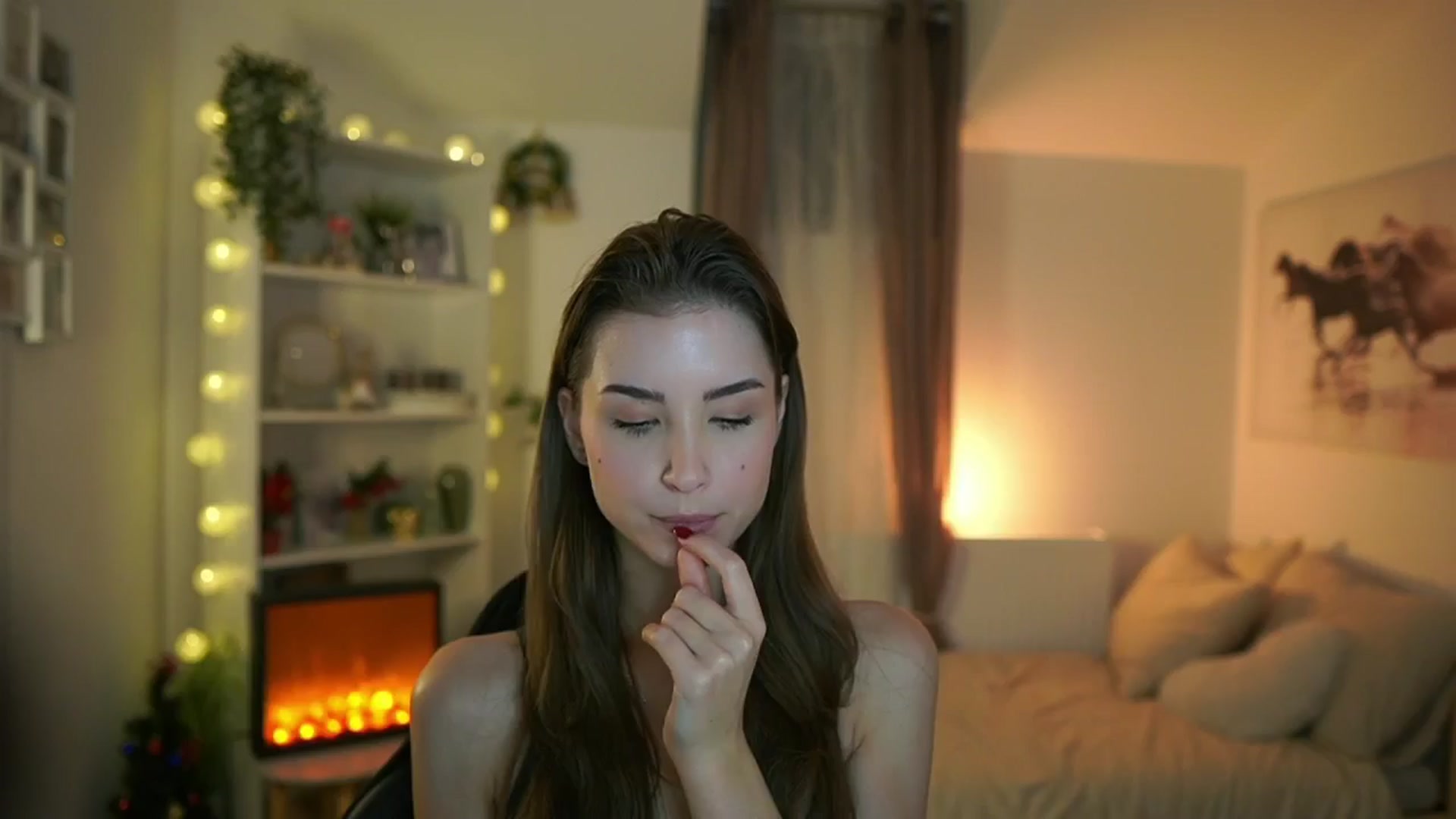 Gallery image thumbnail from Shy_jane's myfreecams stream on, 12/27/2024, 11:18 image 9 of 20