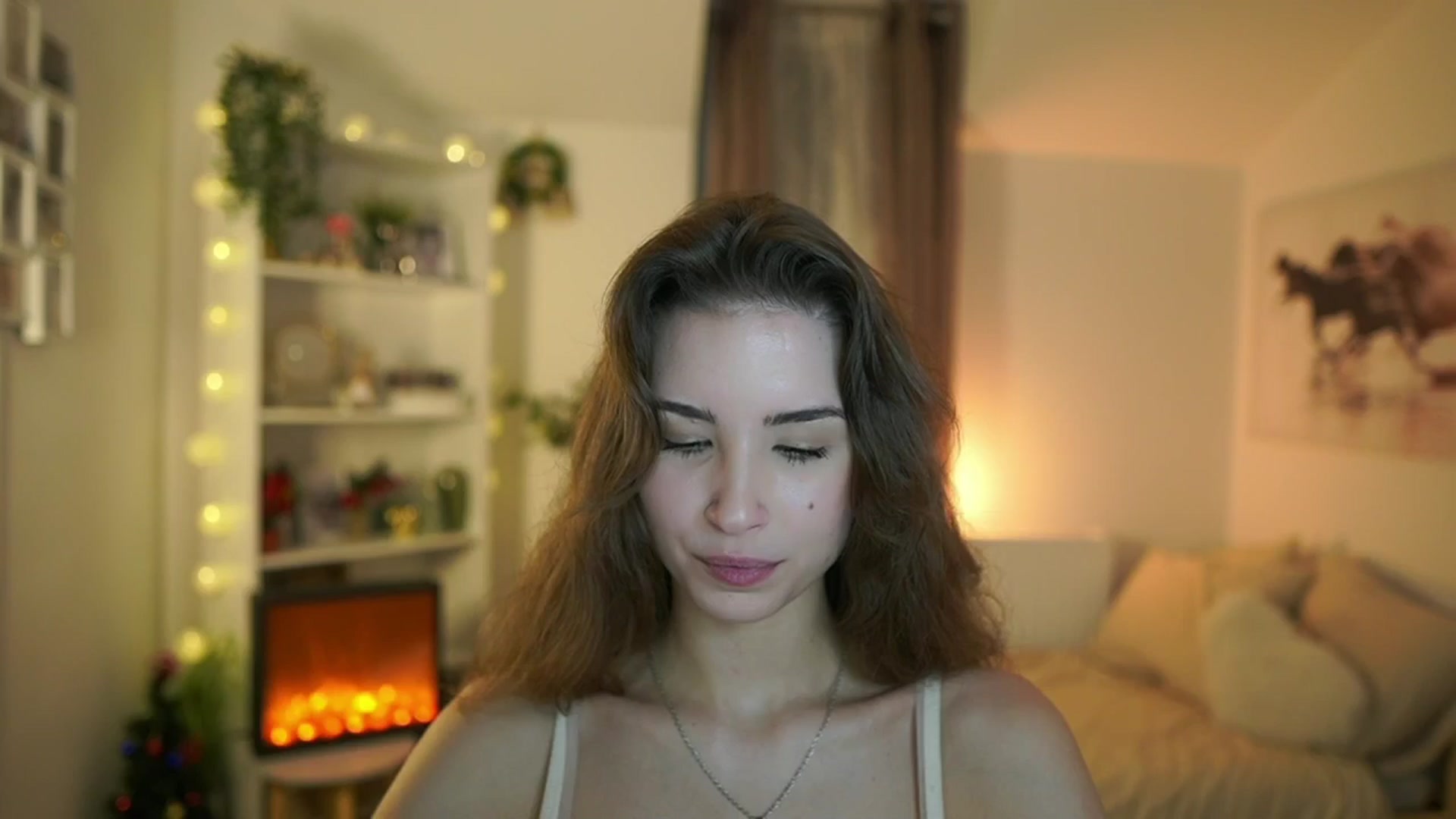 Gallery image thumbnail from Shy_jane's myfreecams stream on, 12/28/2024, 10:56 image 14 of 20