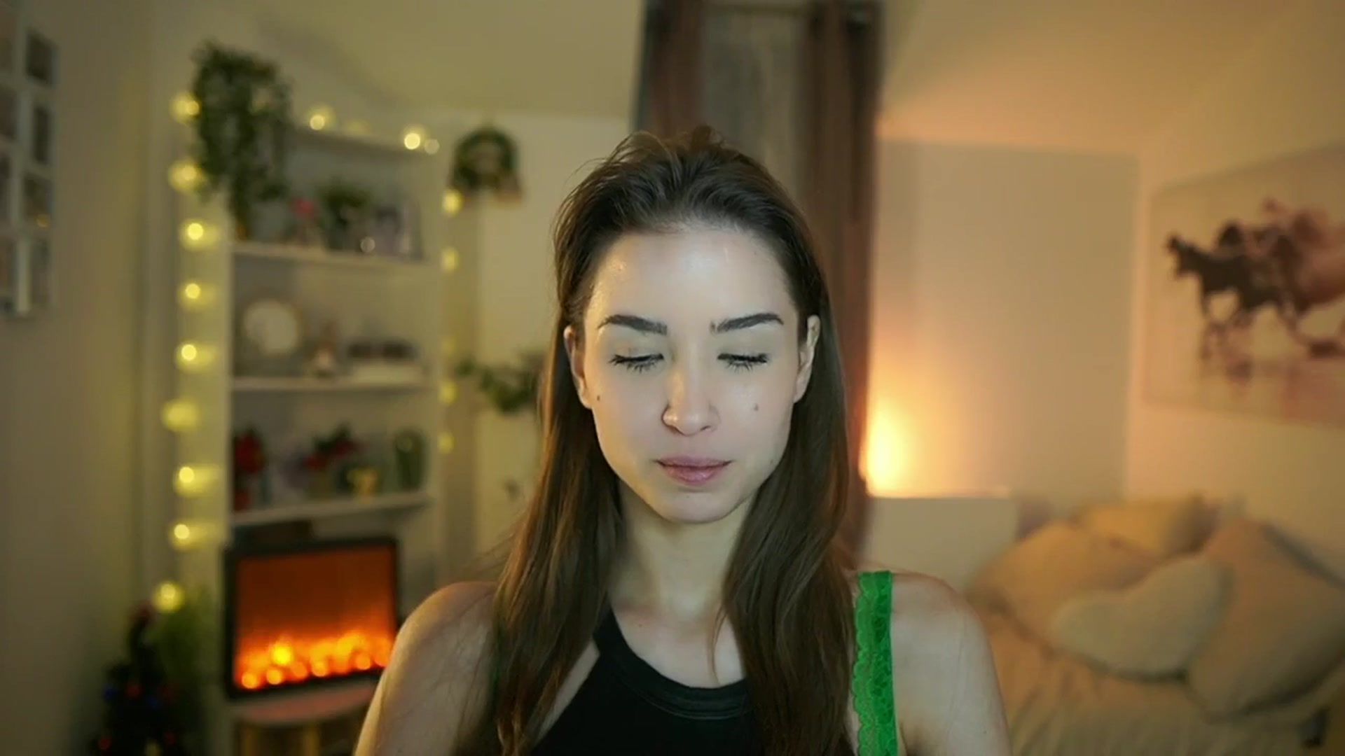 Gallery image thumbnail from Shy_jane's myfreecams stream on, 01/03/2025, 11:29 image 16 of 20