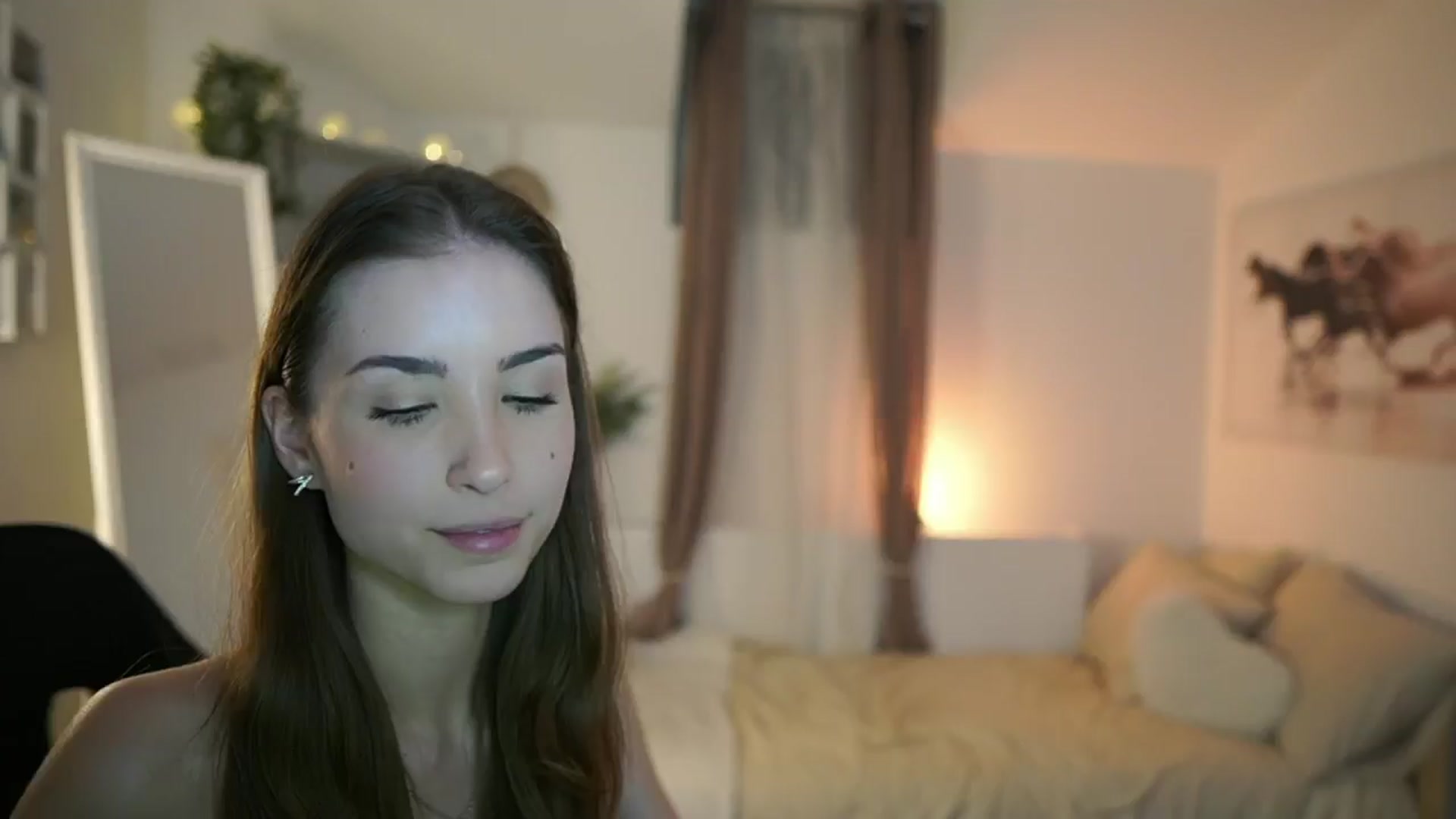 Gallery image thumbnail from Shy_jane's myfreecams stream on, 01/15/2025, 13:52 image 13 of 20