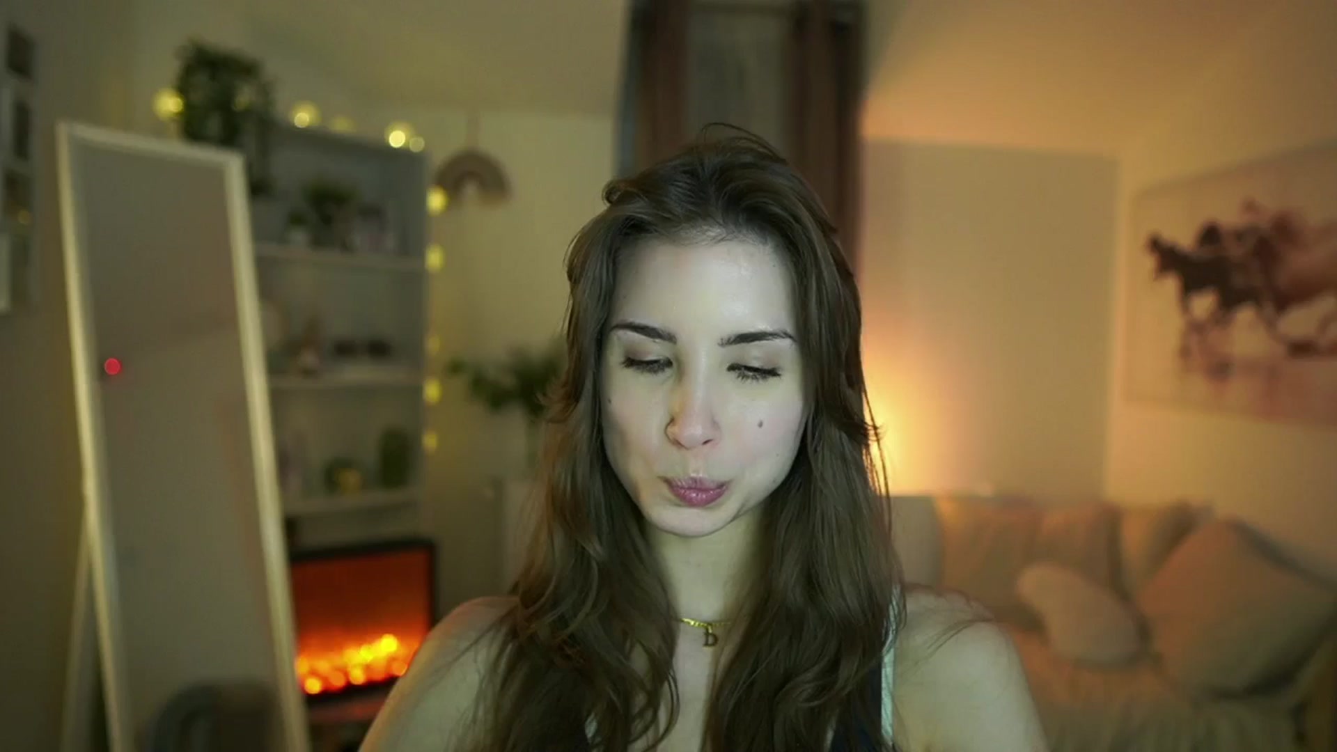 Gallery image thumbnail from Shy_jane's myfreecams stream on, 02/04/2025, 18:00 image 6 of 20