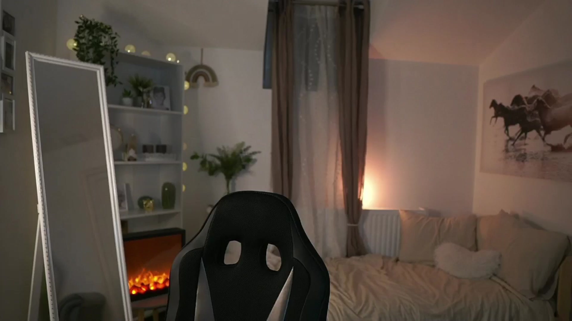 Gallery image thumbnail from Shy_jane's myfreecams stream on, 02/06/2025, 10:24 image 15 of 20