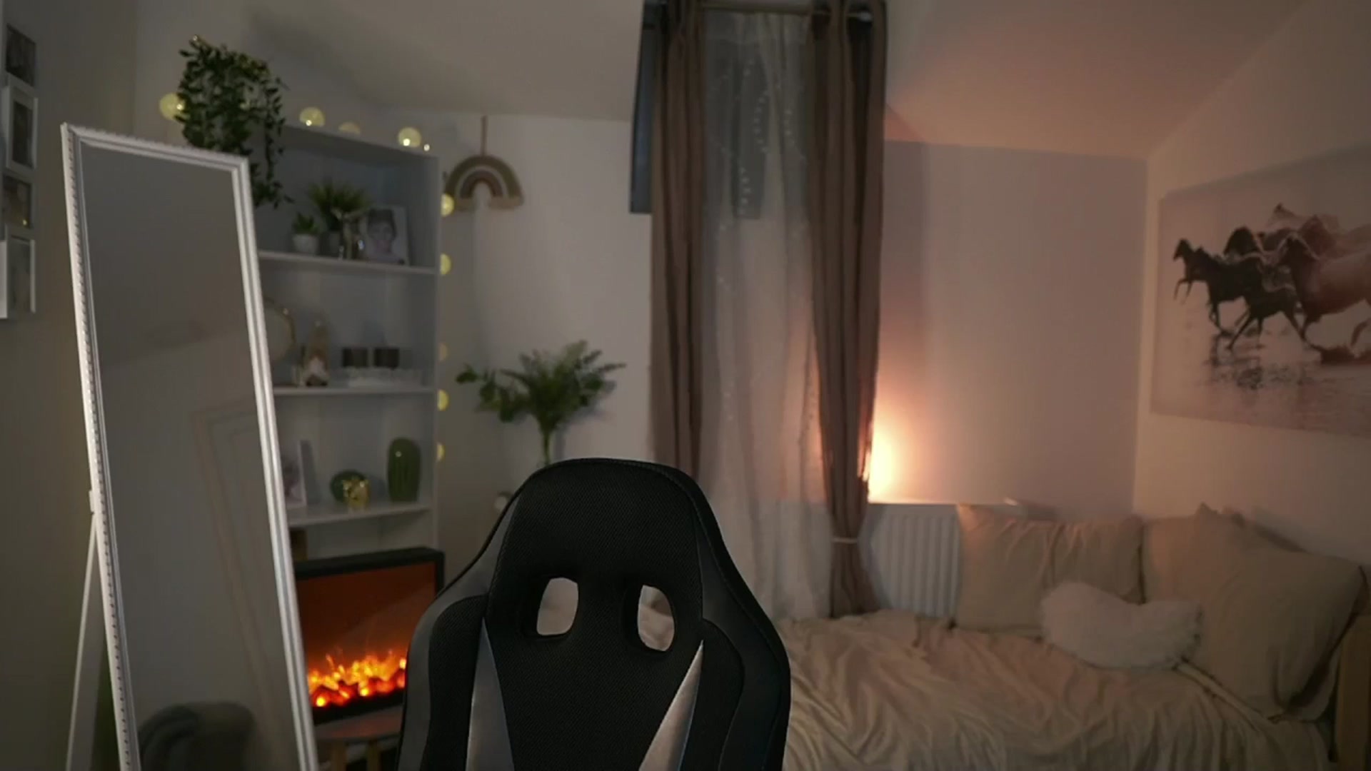 Gallery image thumbnail from Shy_jane's myfreecams stream on, 02/06/2025, 10:24 image 16 of 20