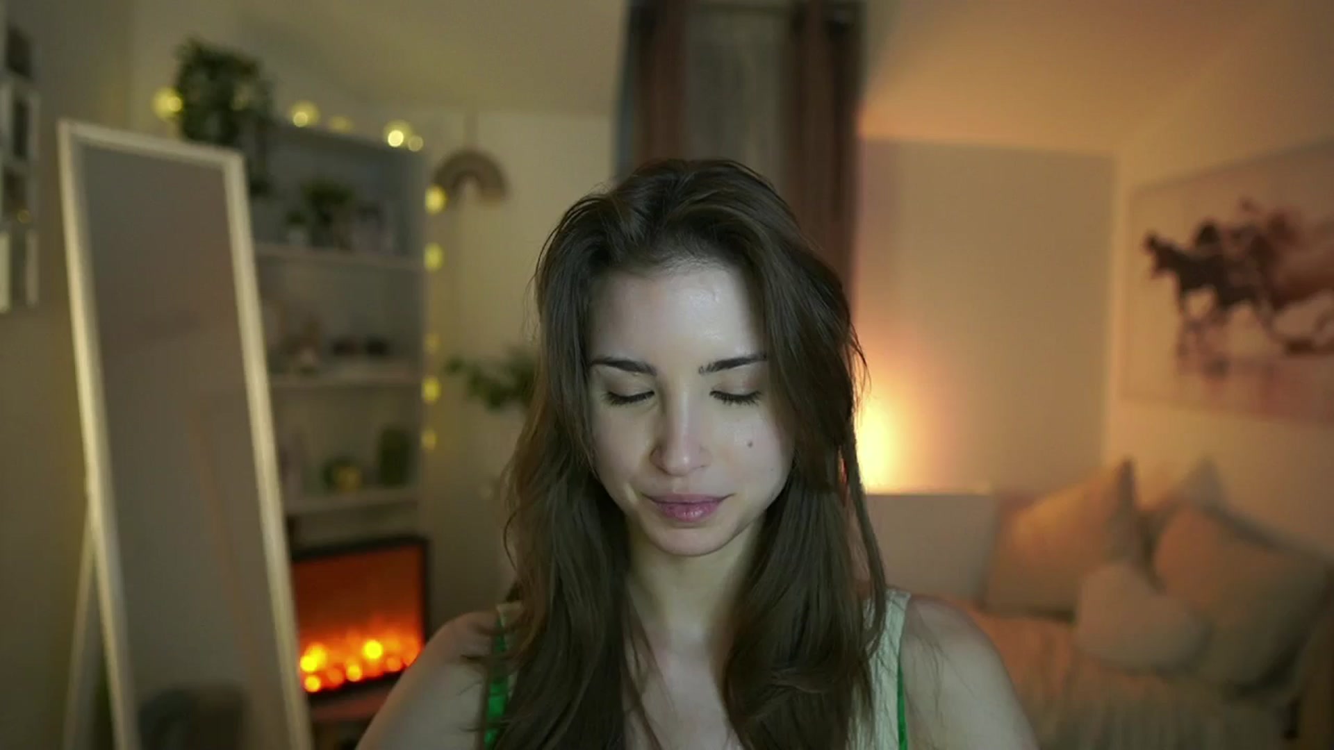 Gallery image thumbnail from Shy_jane's myfreecams stream on, 02/09/2025, 18:45 image 12 of 20