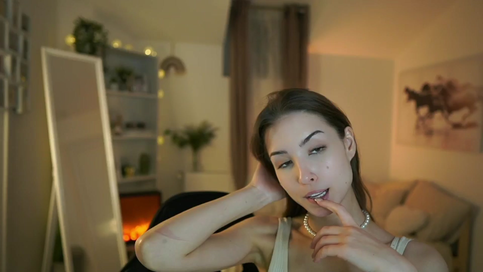 Gallery image thumbnail from Shy_jane's myfreecams stream on, 03/04/2025, 13:27 image 7 of 20