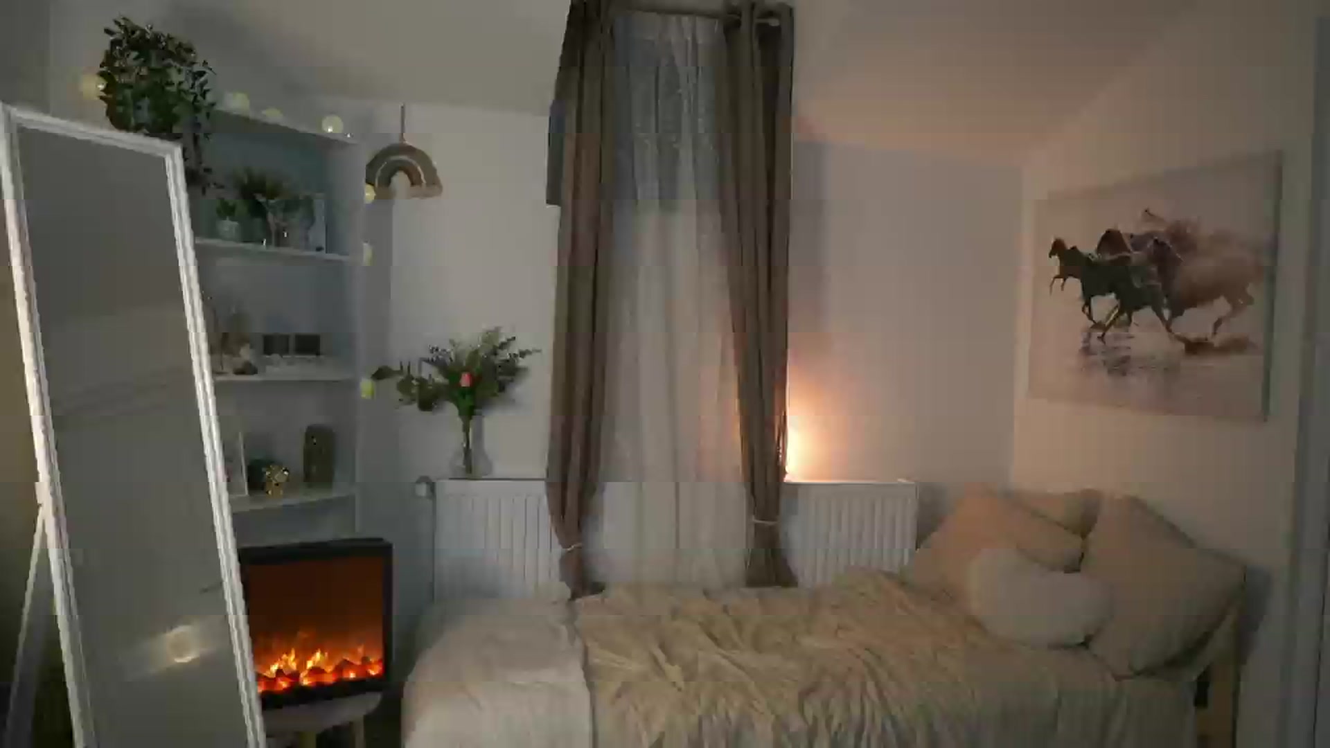 Gallery image thumbnail from Shy_jane's myfreecams stream on, 04/10/2025, 13:19 image 20 of 20