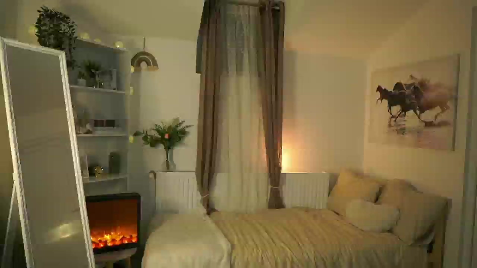 Gallery image thumbnail from Shy_jane's myfreecams stream on, 04/10/2025, 15:44 image 10 of 20