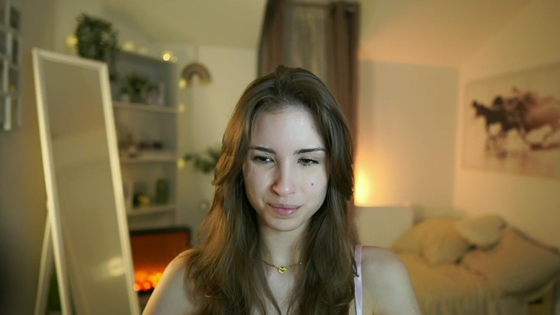 Gallery image thumbnail from Shy_jane's myfreecams stream on, 04/22/2025, 09:07 image 16 of 20