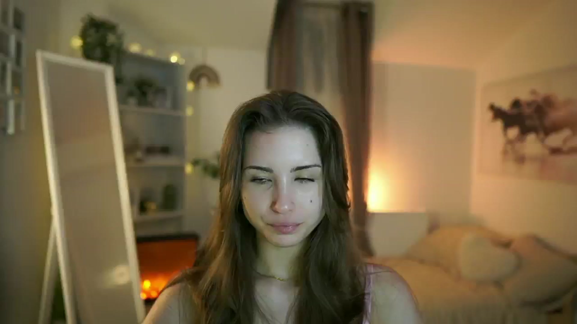 Gallery image thumbnail from Shy_jane's myfreecams stream on, 04/22/2025, 17:40 image 4 of 20