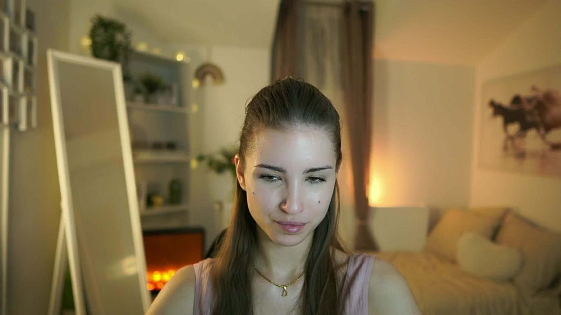 Gallery image thumbnail from Shy_jane's myfreecams stream on, 04/23/2025, 10:03 image 13 of 20