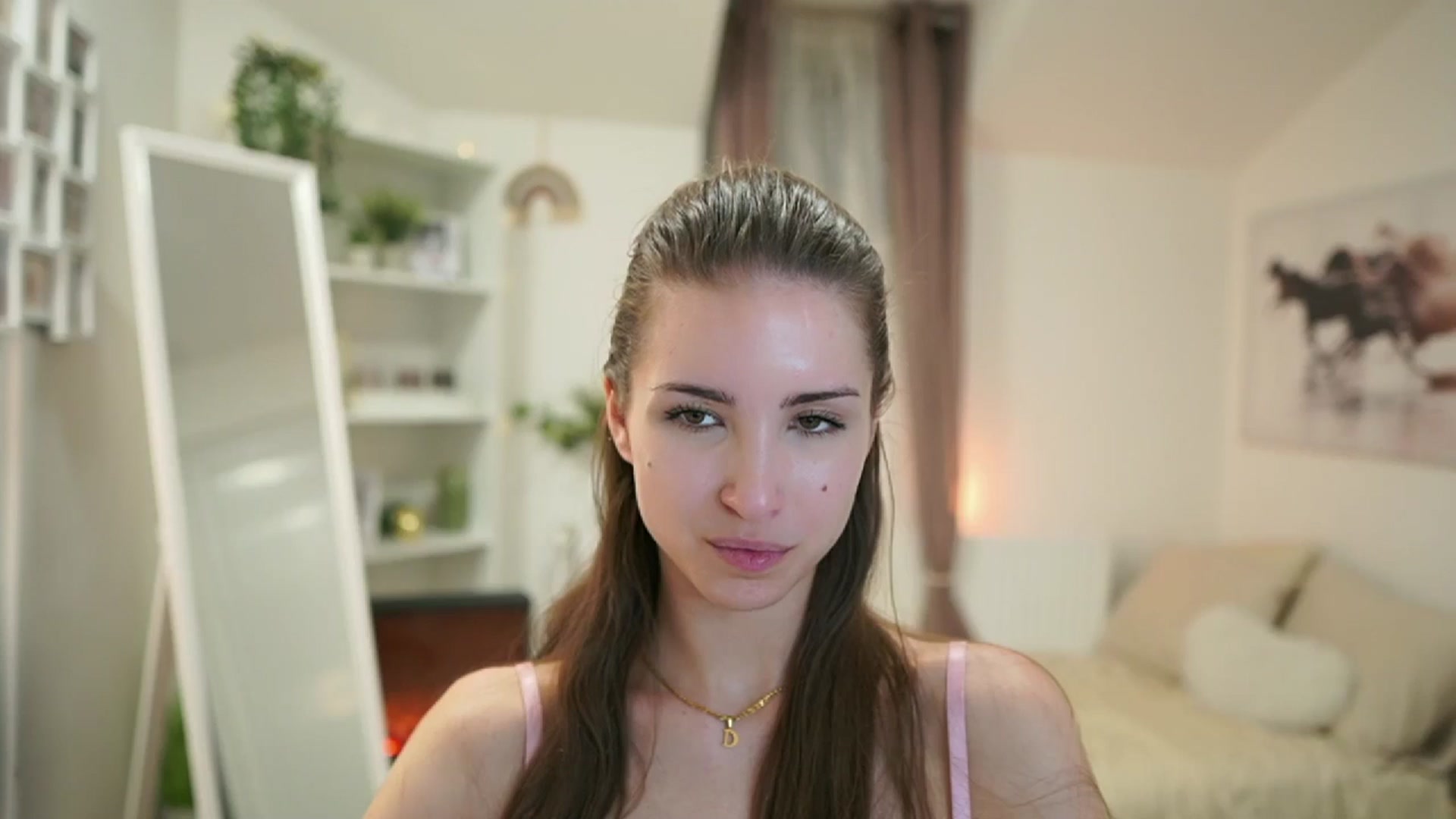 Gallery image thumbnail from Shy_jane's myfreecams stream on, 04/23/2025, 12:15 image 6 of 20