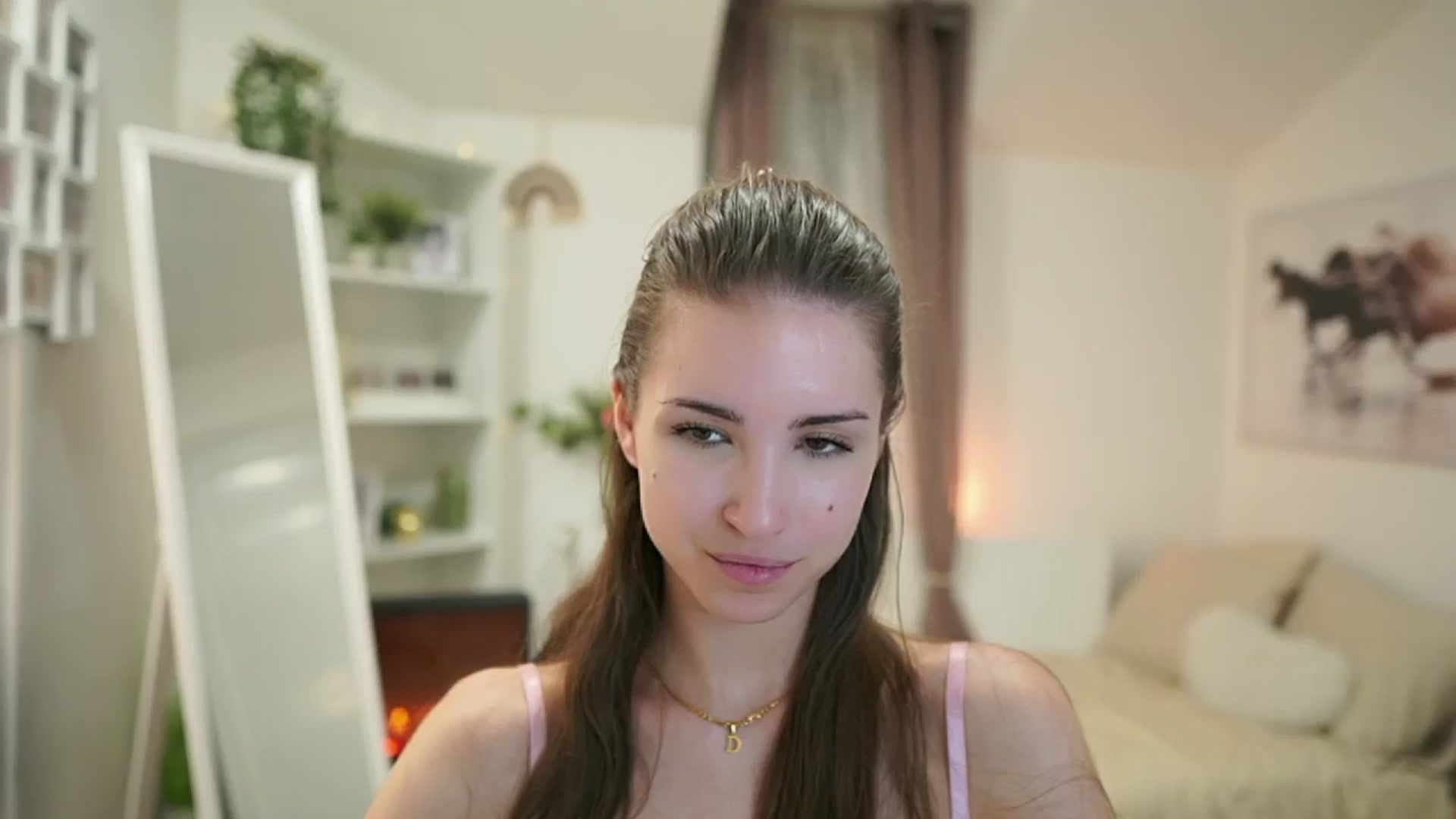 Gallery image thumbnail from Shy_jane's myfreecams stream on, 04/23/2025, 12:15 image 8 of 20
