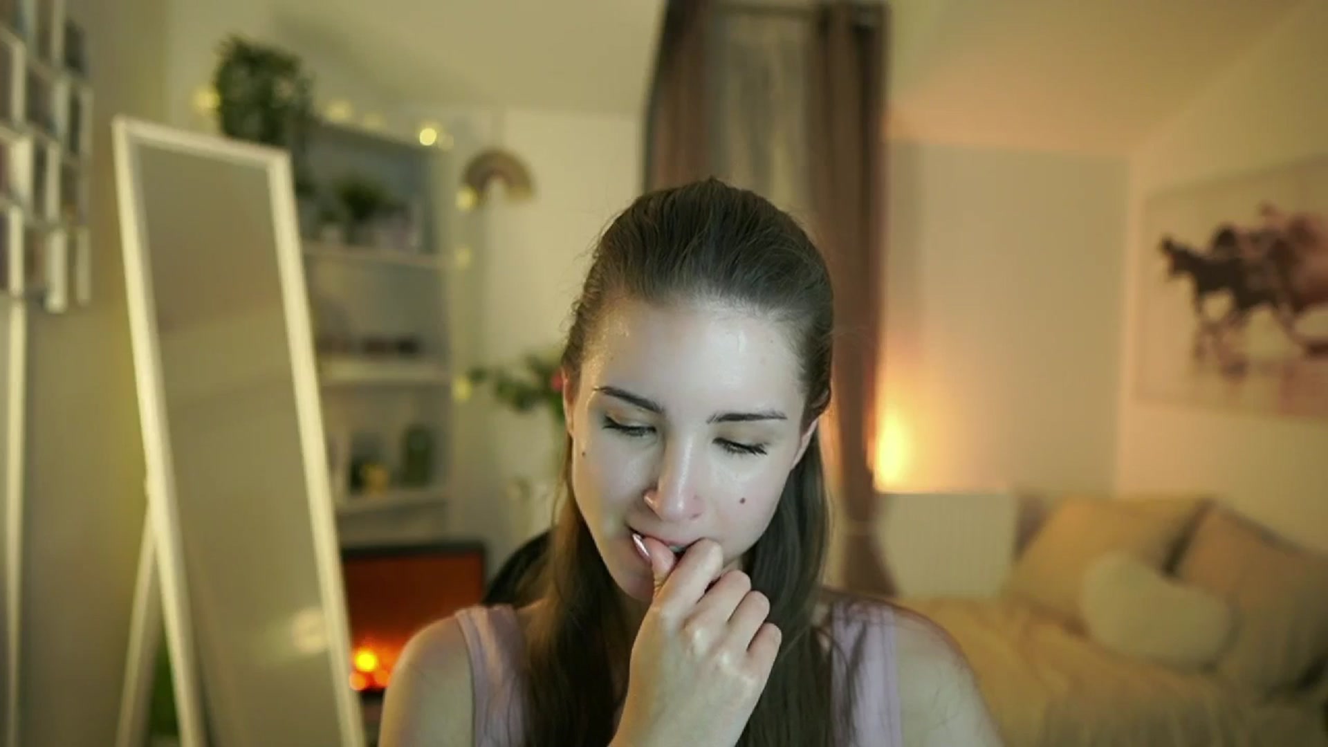 Gallery image thumbnail from Shy_jane's myfreecams stream on, 04/23/2025, 14:51 image 5 of 20