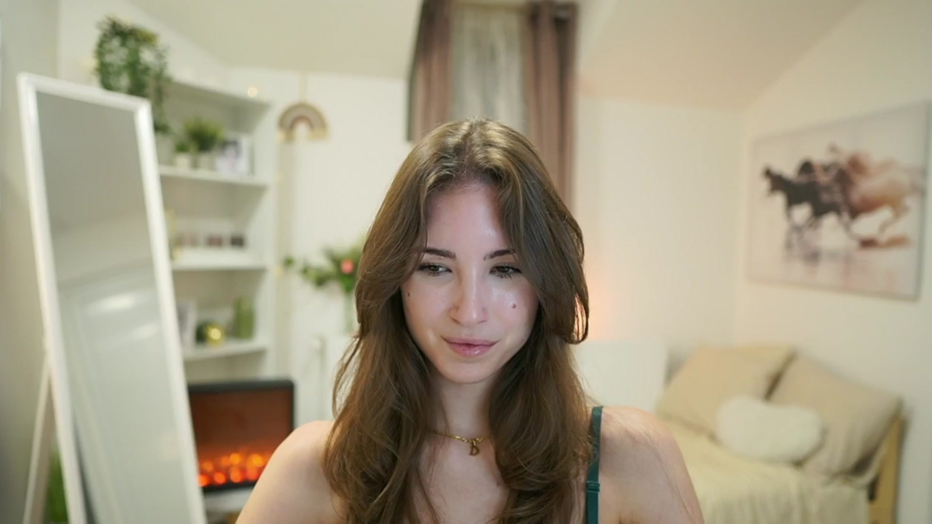Gallery image thumbnail from Shy_jane's myfreecams stream on, 04/25/2025, 11:31 image 3 of 20