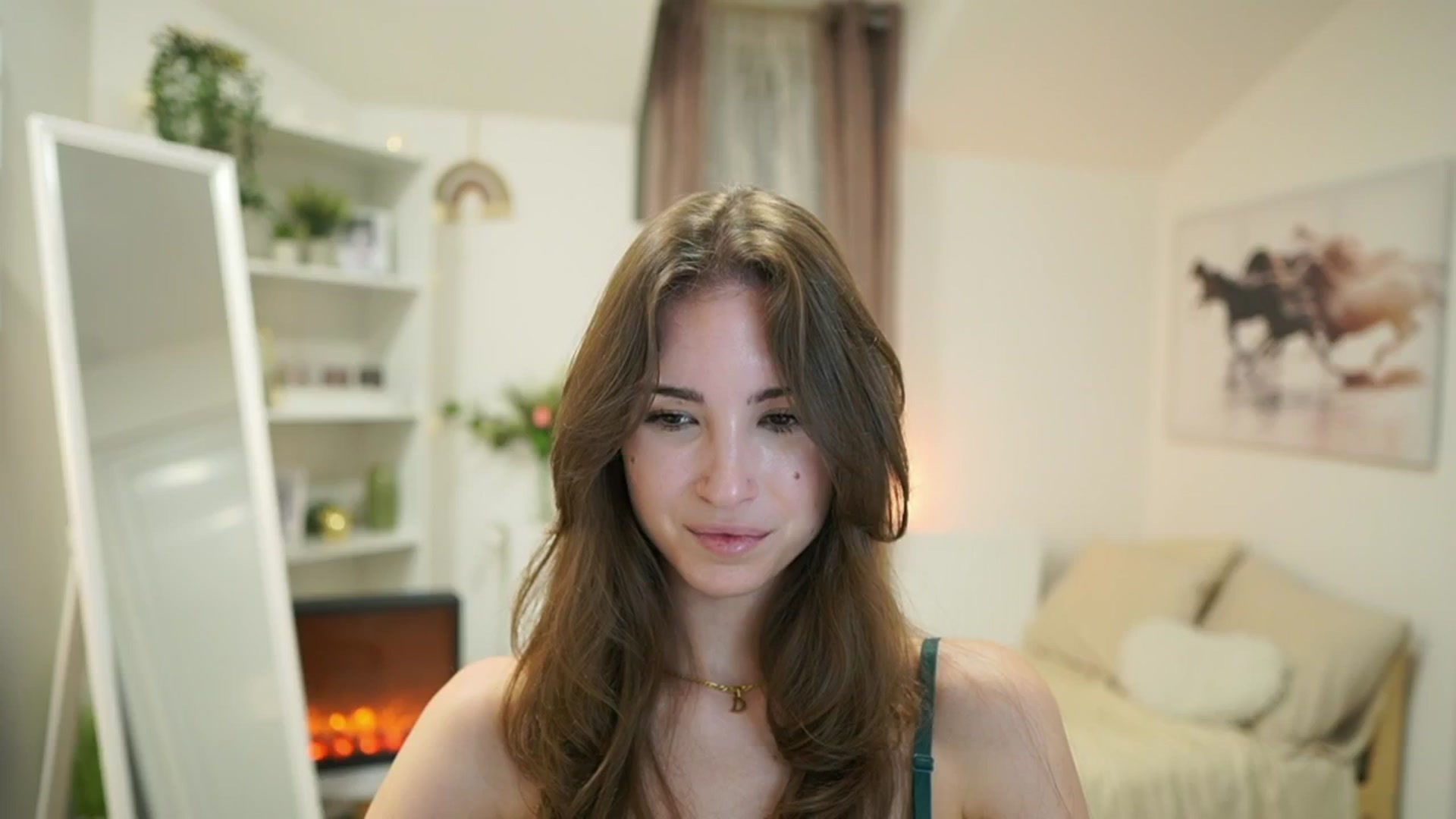 Gallery image thumbnail from Shy_jane's myfreecams stream on, 04/25/2025, 11:31 image 9 of 20